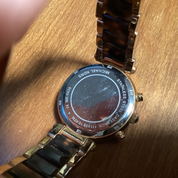 Michael Kors Rose Gold-tone/Tortoise Women’s Watch MK-5538 - Picture 6 of 16